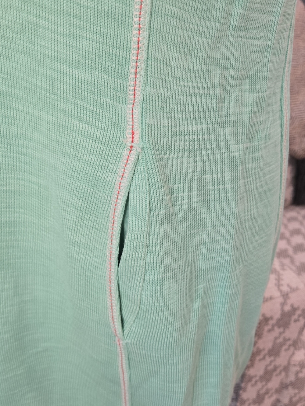 Tommy Bahama Mint Green Short Sleeve Zip-Front Tunic - Picture 3 of 10